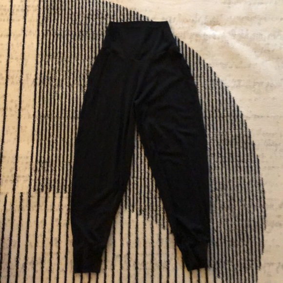 Aerie Black Offline Jogger size xs short - Picture 6 of 9